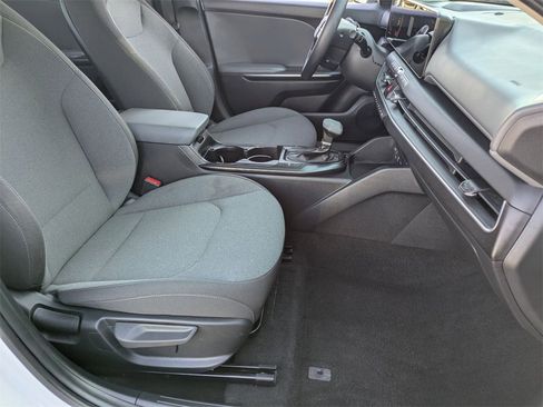 Used 2025 Kia K4 LXS image 28