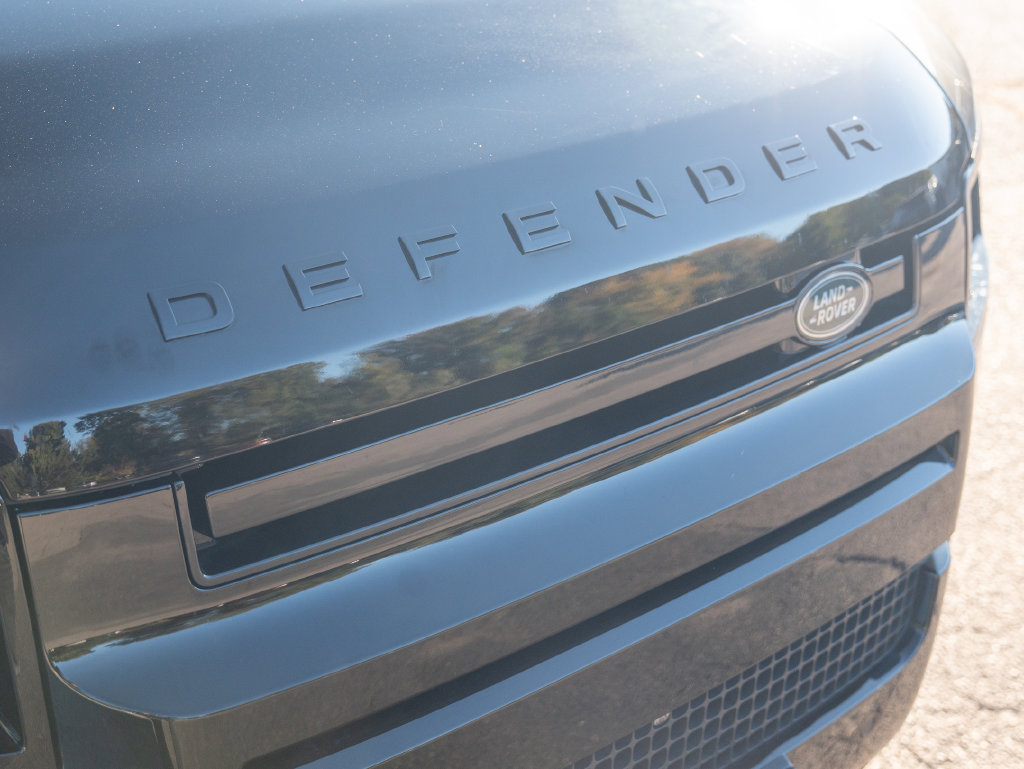 Used 2024 Land Rover Defender 130 X AWD/4WD image 16