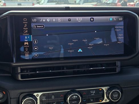 Used 2024 Jeep Wrangler Unlimited Rubicon image 33