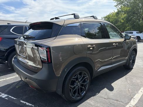 Used 2026 Nissan Kicks SR w/ SR Premium Package AWD/4WD image 6