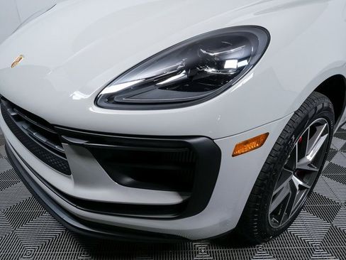 New 2026 Porsche Macan S image 37