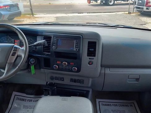 Used 2016 Nissan NV 3500 SL image 14