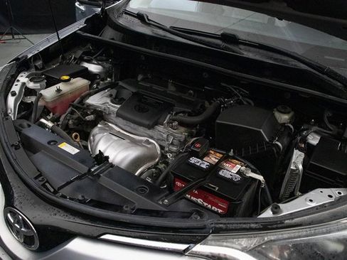 Used 2016 Toyota RAV4 XLE image 26