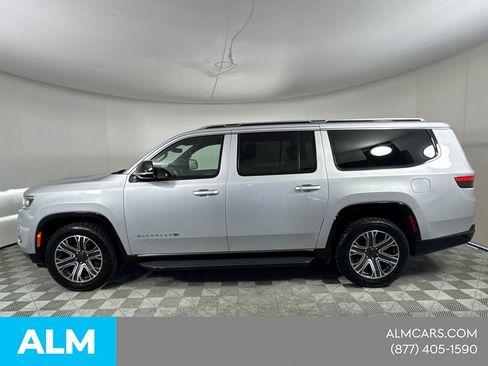 Used 2024 Jeep Wagoneer L Series II RWD image 11