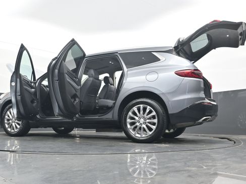 Used 2018 Buick Enclave Premium w/ Experience Buick Package image 40