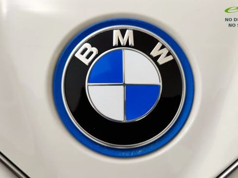 Used 2023 BMW i4 eDrive35 w/ Premium Package RWD image 31