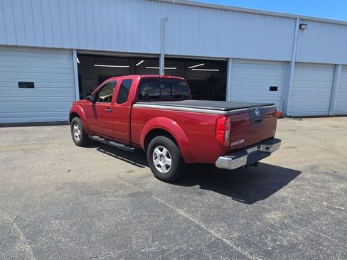 Used 2007 Nissan Frontier SE w/ SE Value Truck Pkg RWD image 7