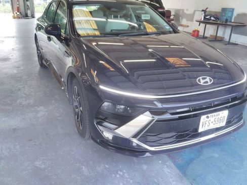 Used 2024 Hyundai Sonata SEL FWD image 2
