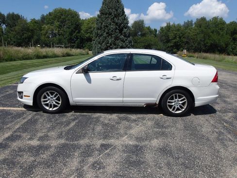 Used 2012 Ford Fusion S image 9