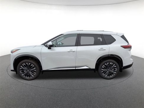 New 2026 Nissan Rogue Platinum image 8