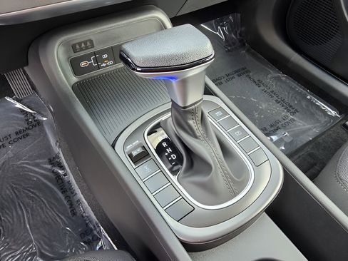 New 2026 Hyundai Kona SE image 18