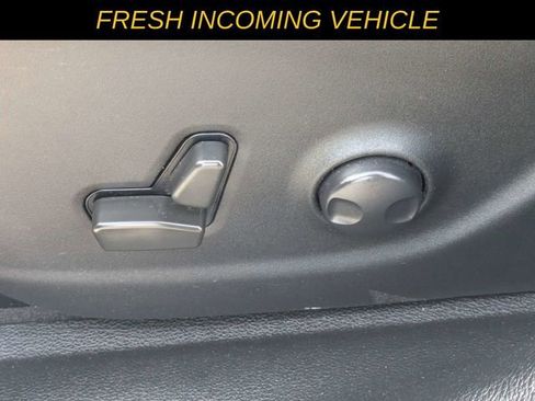 Used 2022 Jeep Cherokee Trailhawk w/ Sound & Nav Group AWD/4WD image 18