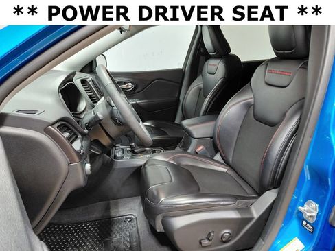 Used 2022 Jeep Cherokee Trailhawk w/ Sound & Nav Group AWD/4WD image 13