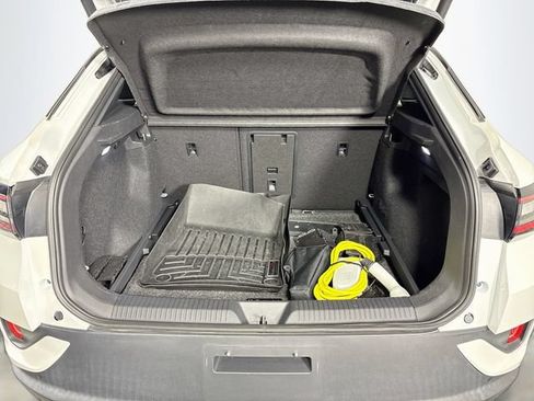Certified 2023 Volkswagen ID.4 Pro S AWD/4WD image 30