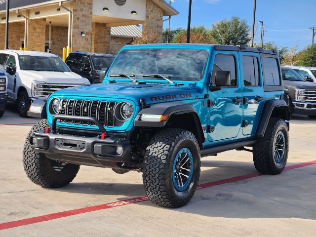 Used 2024 Jeep Wrangler Unlimited Rubicon w/ XTREMEE 35" Tire Package AWD/4WD image 3