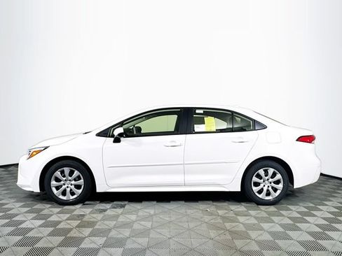 Certified 2026 Toyota Corolla LE FWD image 5