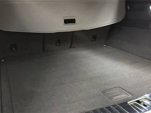 Used 2023 Porsche Cayenne Turbo image 30