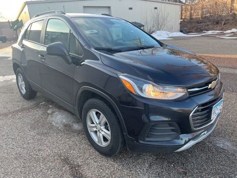 Used 2022 Chevrolet Trax LT image 11