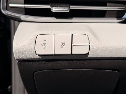 New 2026 Hyundai Elantra Limited image 12