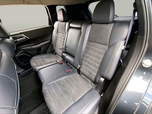 Used 2024 Mitsubishi Outlander SE AWD/4WD image 20