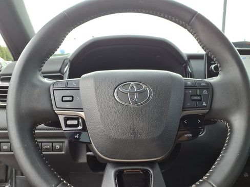 Used 2025 Toyota Camry SE w/ Multimedia Upgrade Package FWD image 20