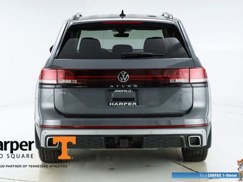 Used 2024 Volkswagen Atlas Peak Edition SEL image 48
