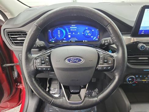Used 2021 Ford Escape Titanium image 23