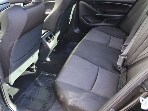 Used 2018 Honda Accord EX image 13