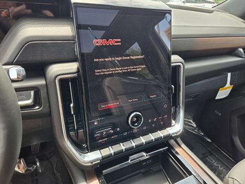 New 2026 GMC Yukon Denali w/ Denali Reserve Package AWD/4WD image 26