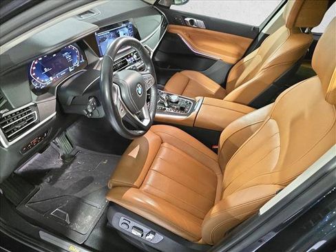 Used 2022 BMW X7 xDrive40i w/ Premium Package image 17