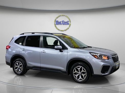 Used 2019 Subaru Forester Premium image 7