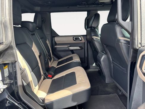 Used 2022 Ford Bronco Wildtrak AWD/4WD image 15