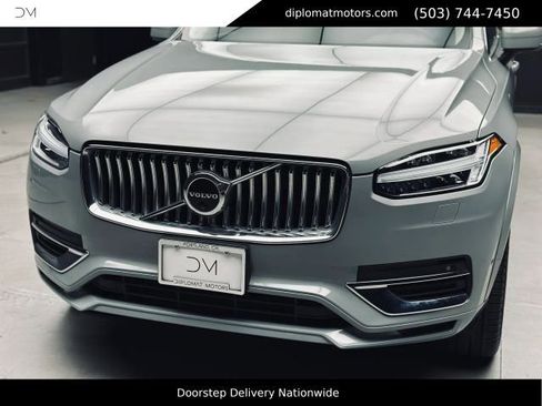 Used 2024 Volvo XC90 T8 Plus AWD/4WD image 13