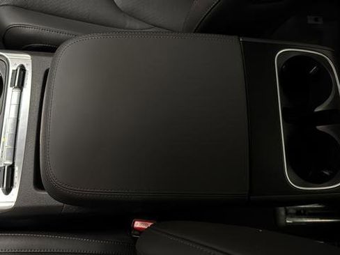 Used 2025 Kia Carnival SX Prestige FWD image 20