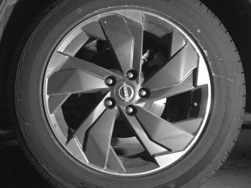 Used 2025 Nissan Rogue SV image 14