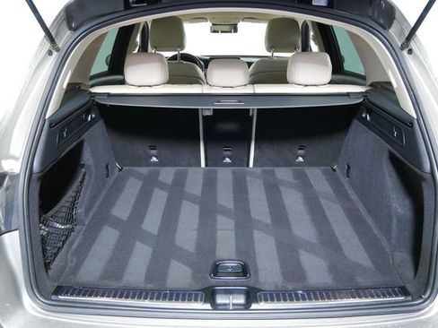 Used 2022 Mercedes-Benz GLC 300 4MATIC image 11