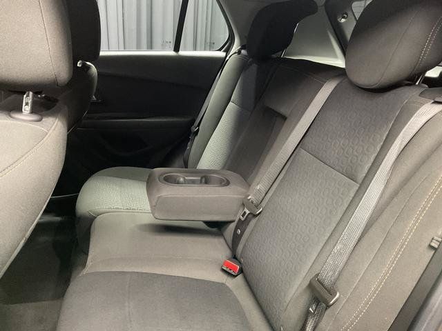 Used 2021 Chevrolet Trax LS FWD image 9