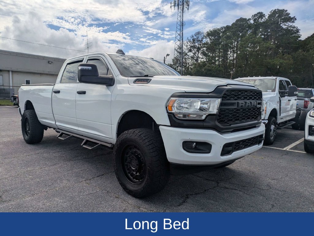 Used 2023 RAM 2500 Tradesman w/ Chrome Appearance Group AWD/4WD image 2