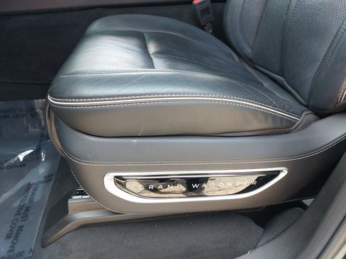 Used 2023 Jeep Grand Wagoneer Series II w/ Flexible Seating Group AWD/4WD image 30