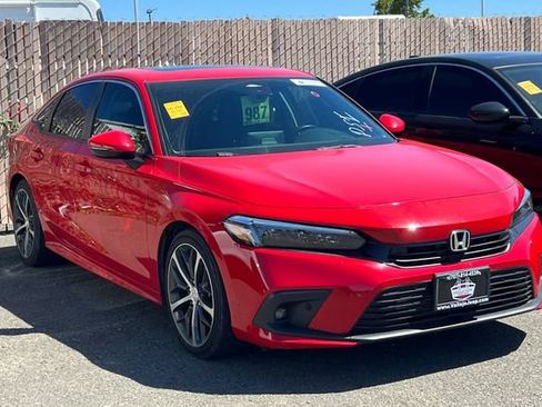 Used 2023 Honda Civic Touring image 2