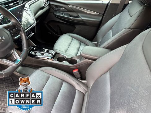Used 2023 Chevrolet Bolt LT w/ Infotainment Package FWD image 19
