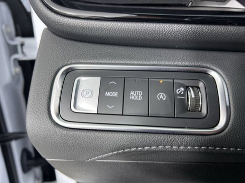 Used 2026 Buick Enclave Sport Touring w/ Power Package FWD image 18