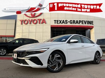 Used 2025 Hyundai Elantra Limited