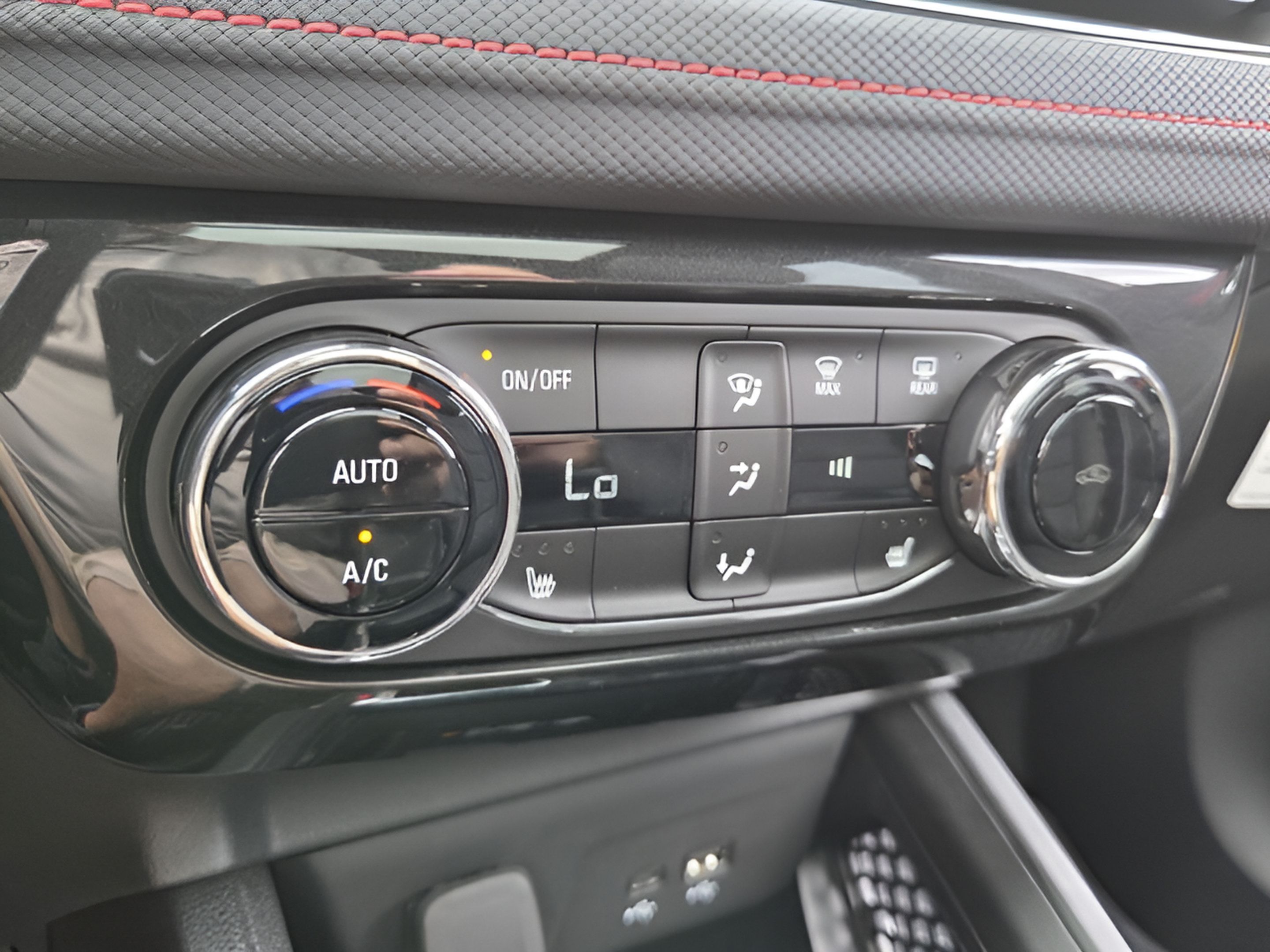 New 2026 Chevrolet TrailBlazer RS w/ Convenience Package AWD/4WD image 22