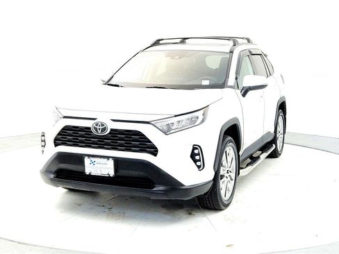 Certified 2021 Toyota RAV4 XLE Premium image 2