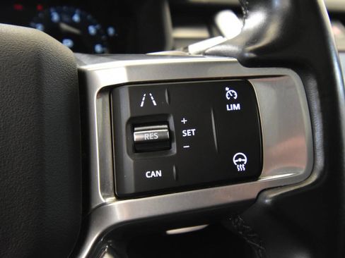 Used 2021 Land Rover Discovery S R-Dynamic image 29