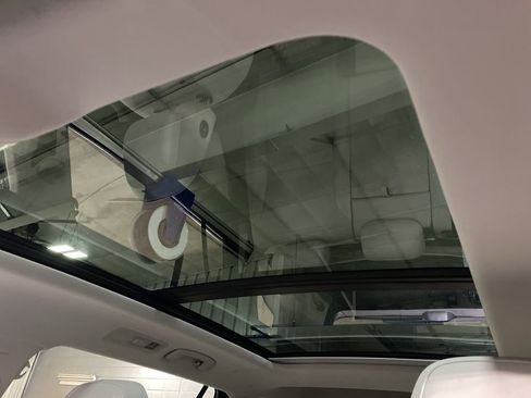 Used 2020 Volkswagen Tiguan SEL image 7