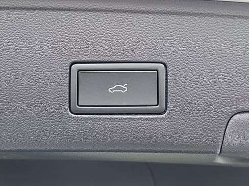 New 2026 Volkswagen Atlas Cross Sport SEL R-Line image 14