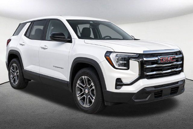 Used 2025 GMC Terrain Elevation AWD/4WD image 2