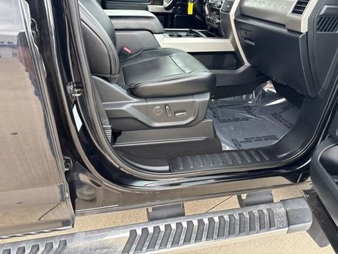 Used 2019 Ford F450 Lariat w/ Chrome Package AWD/4WD image 18